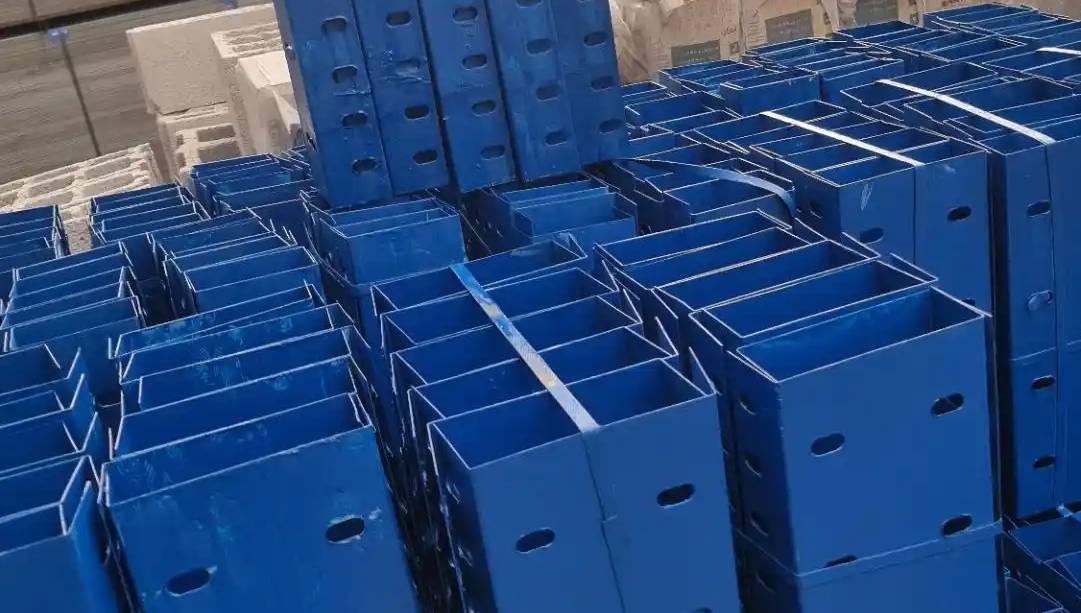 انبار والپست و بلوک محصولات ساختمانی پارسیان
